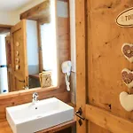 Hotel Le Petit *
