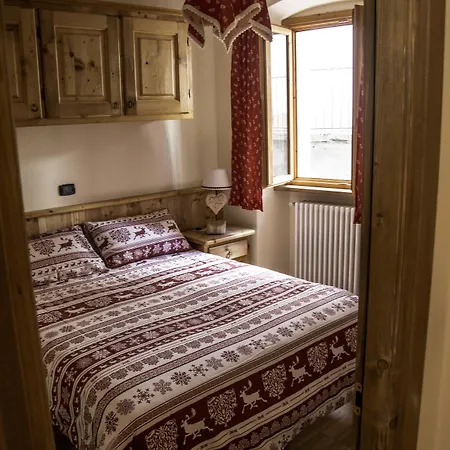 Le Petit Diffuso فينيستريلي