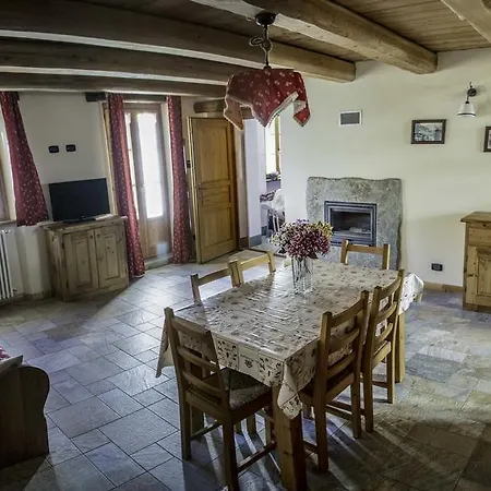 Le Petit Diffuso Hotel Fenestrelle