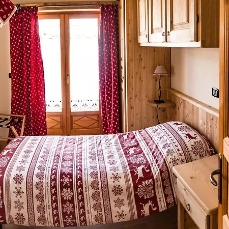 Le Petit Diffuso فينيستريلي